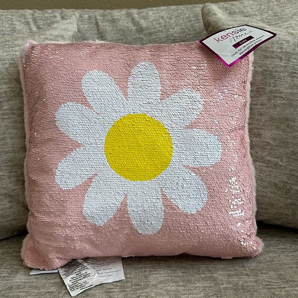 Kensie Home Faux Fur Reversible Flip Sequin Flower Throw Pillow - Picture 1 of 5